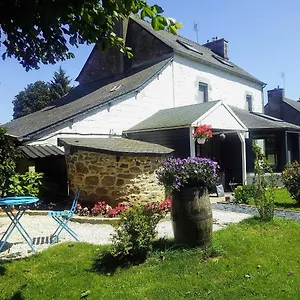 Bed & Breakfast Vive Les, Plouguenast-Langast